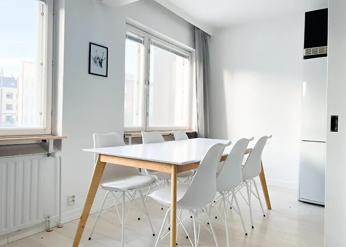 Aurora Central Suite III